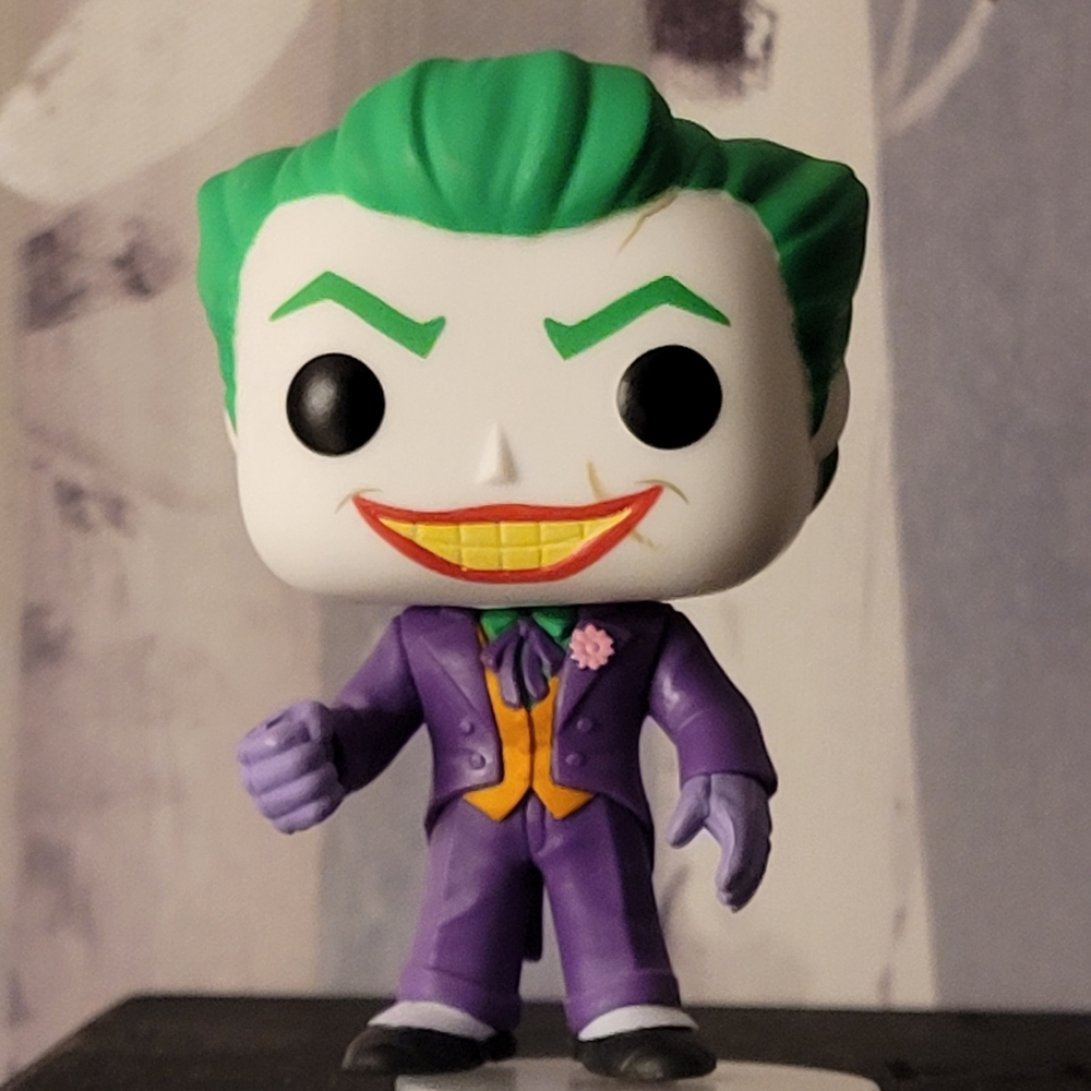 JOKER Funko Pop Funkoverse DC Comics Vinyl Figure With Stand - Picture 13 of 16